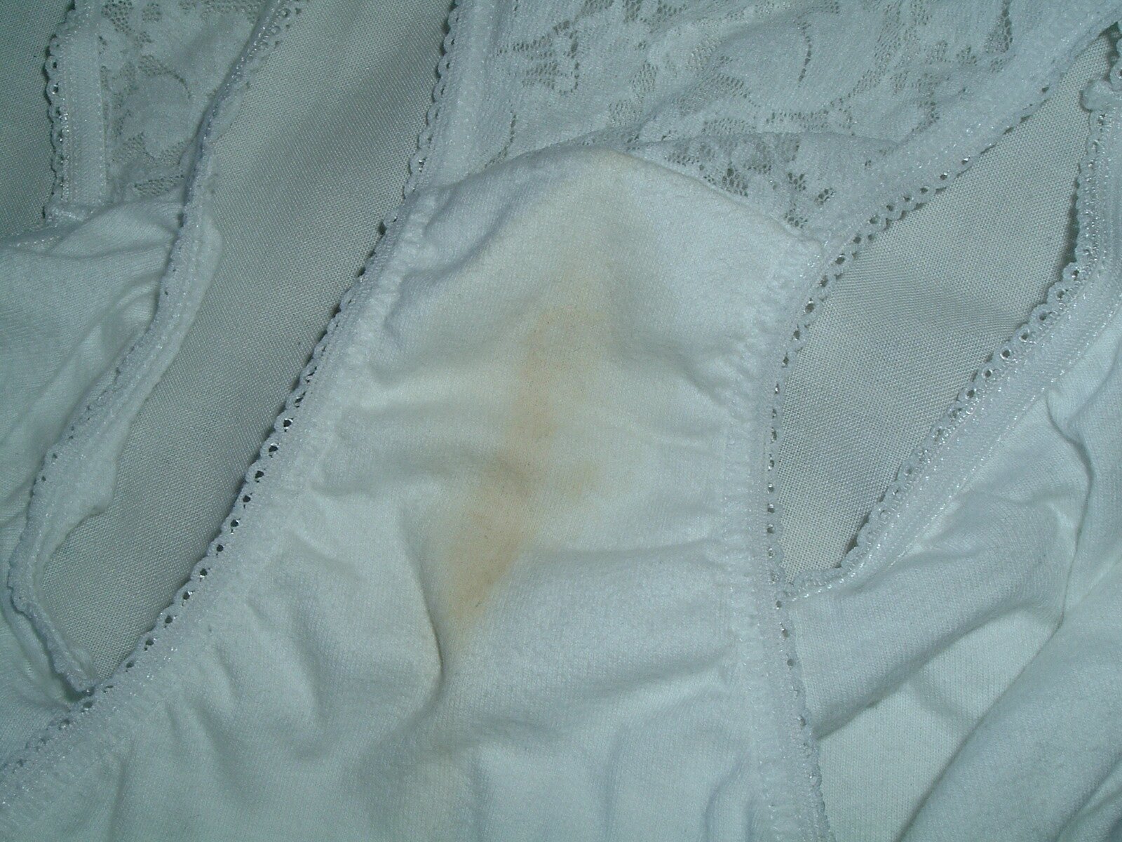 white worn close.JPG